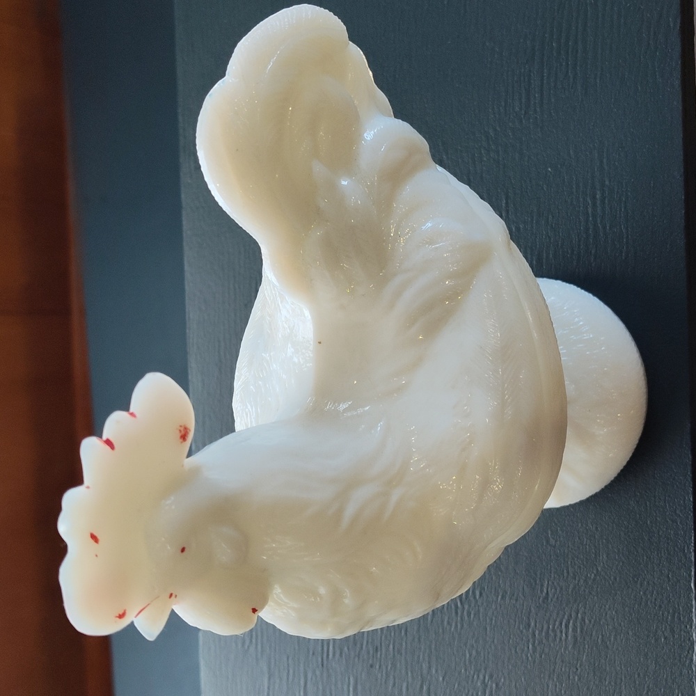 Milk glass rooster